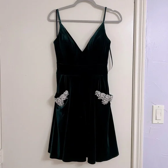 Jovani Dresses | Jovani Green Velvet Homecoming Dress | Color: Green/Silver | Size: 0 | Alexandragaj's Closet